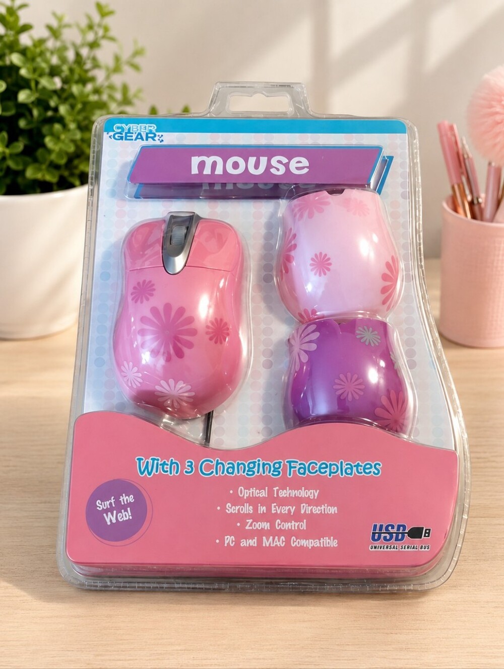 Cyber Gear Pink DaisyUSB Optical Mouse